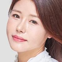 AB Middle Aged Plastic Surgery Lower Eyelid Surgery