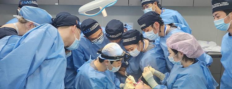 Conduct Live Surgery Symposium