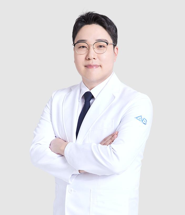 Dr. Lee Jong-Ho at AB Plastic Surgery