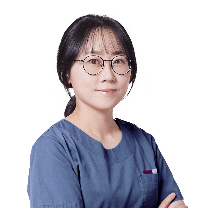 Dr. Lee Yoon-Hyo 