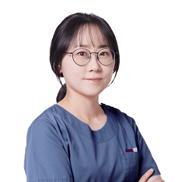 Dr. Lee Yoon-Hyo 