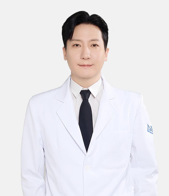 Dr. Yoon Hong-Sang at AB Plastic Surgery