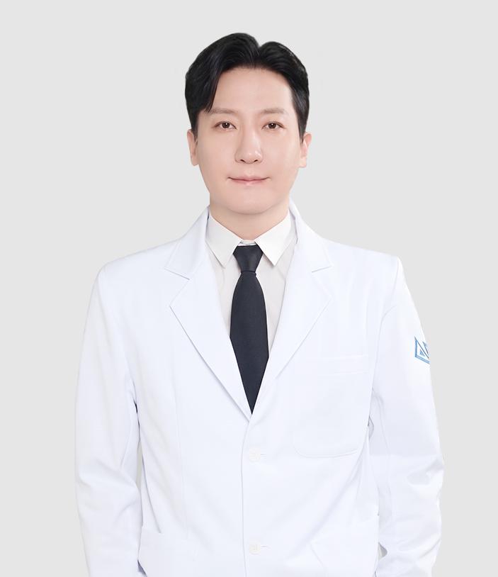 Dr. Yoon Hong-Sang at AB Plastic Surgery