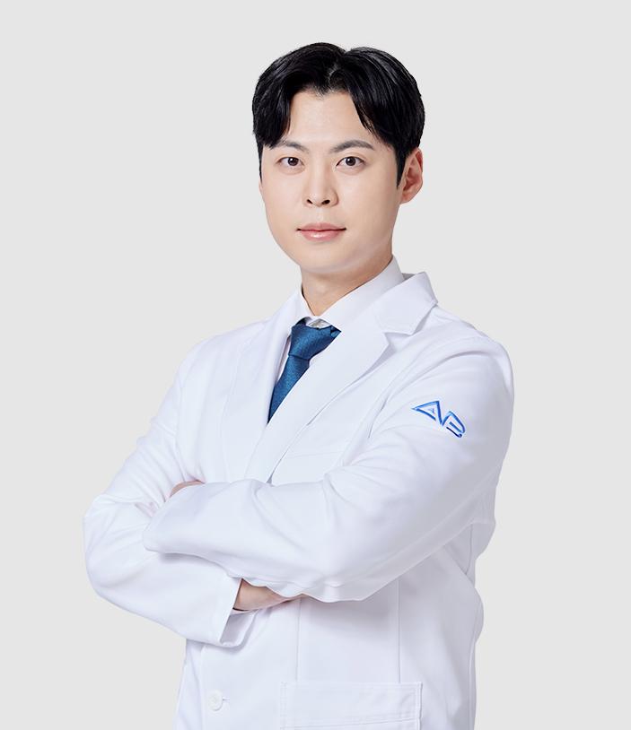 Dr. Han Man-Woong at AB Plastic Surgery