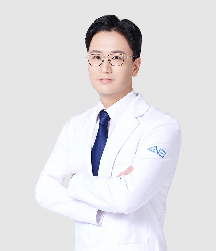 Dr. Jeong Yeon-Woo at AB Plastic Surgery
