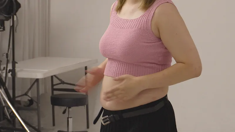 "Smile! Don't be nervous my belly!"